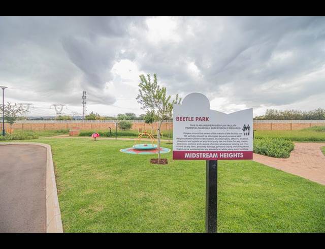 5 BEDROOM HOUSE FOR SALE IN MIDSTREAM HEIGHTS